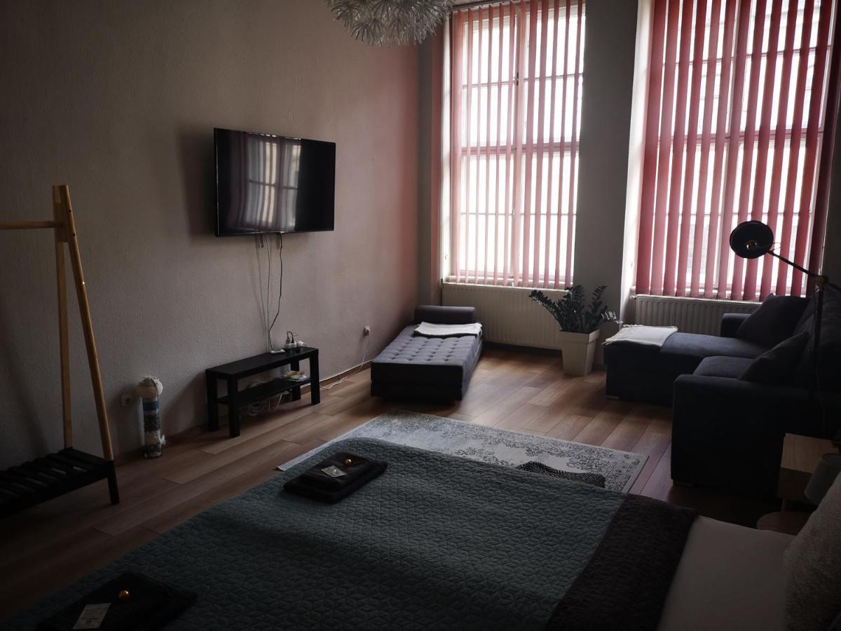 Palace - Belvarosi Apartman Эгер Экстерьер фото