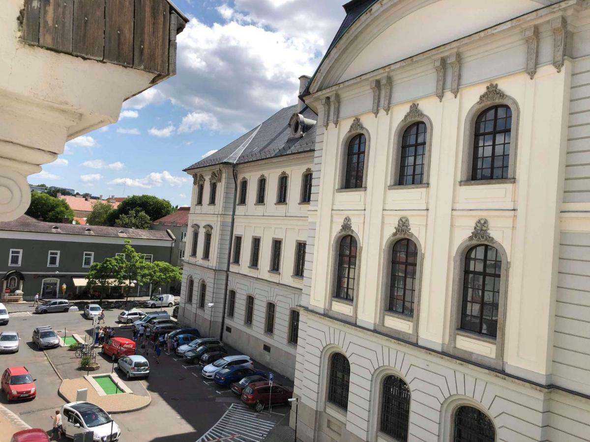 Palace - Belvarosi Apartman Эгер Экстерьер фото