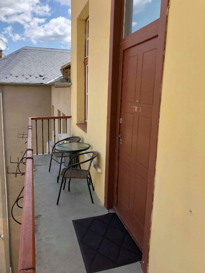 Palace - Belvarosi Apartman Эгер Экстерьер фото